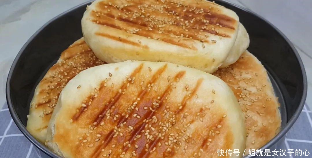 面团|爱吃烧饼的要收藏了,开水一烫,个个松软香甜,学会都能开店了