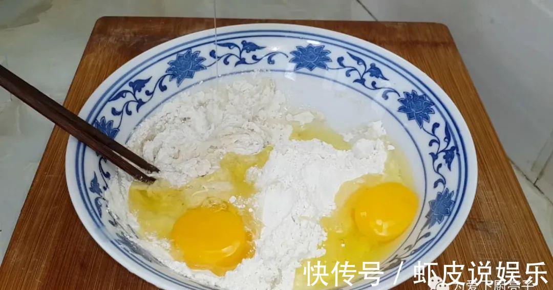 早餐饼|早餐饼最好吃的做法,锅里一炸,个个松软不吸油,我家一周吃五次