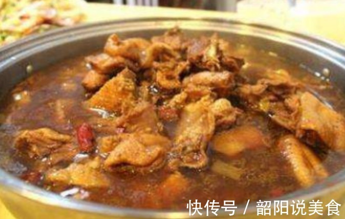 鸡肉不要用水炖了，用此“饮料”炖鸡肉，比高汤都要香！