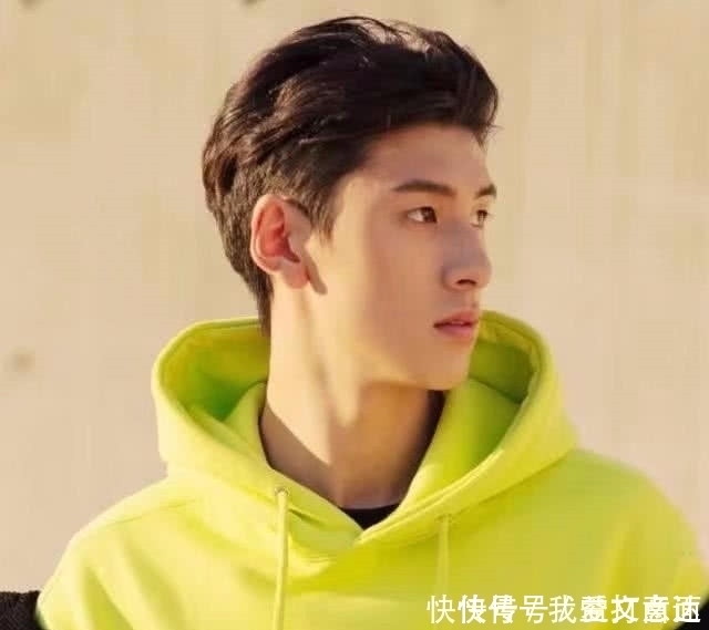 女生|剪这3款男生发型,在女生眼里瞬间丑成“渣”,不清爽很“油腻”