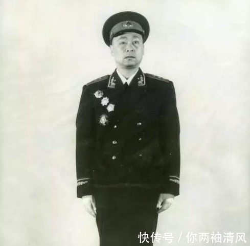 担任|此人是红军总政副主任,离开军队10年,到快解放才重回部队
