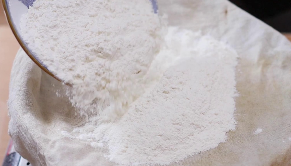 干货教你在家自制“高中低”3种面粉，细腻亮白，不用花钱买了