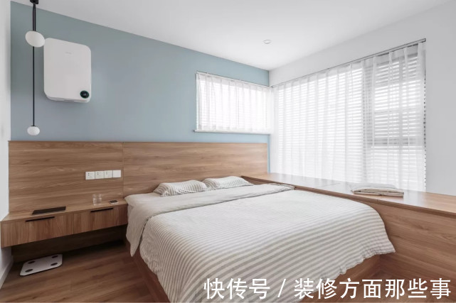 床头柜|98平简约风电视墙打掉一半做成木质屏风,简约舒适又大方