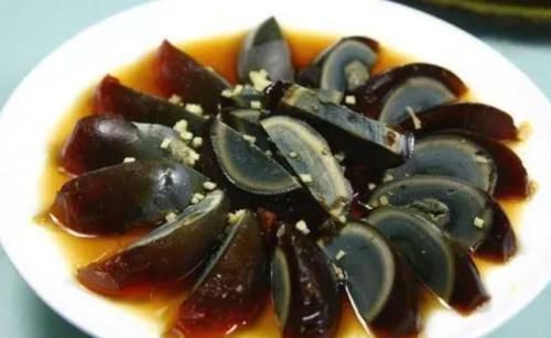 胆固醇含量|“高胆固醇”食物榜单公布,鸡蛋排最后,榜首很多人当成宝