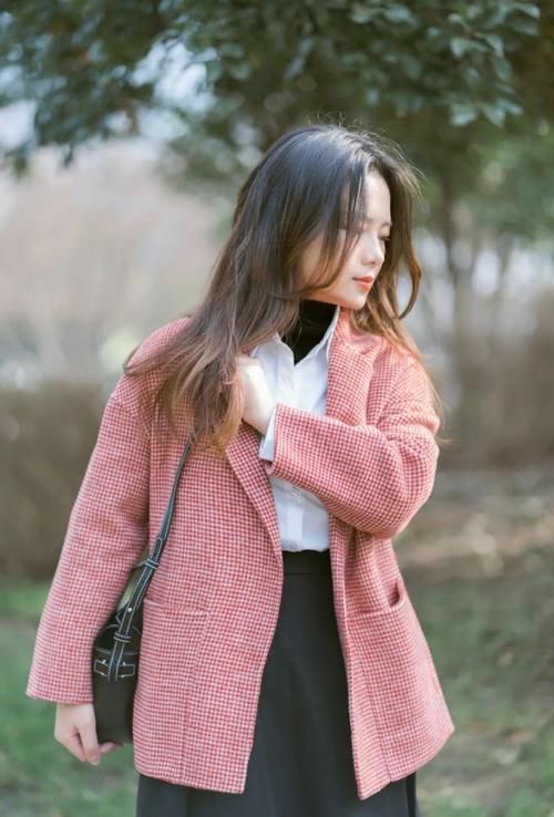 “ 衬衫 + 薄外套 ”撩炸了，今春这么穿，稳赢 ！