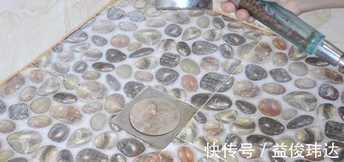 卫生间里放2根筷子,这个用途太聪明了,一年省下不少钱,学学吧