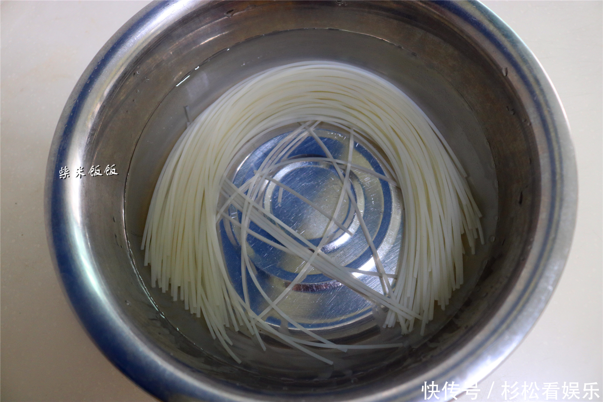 米线|夏天吃米线,最爱这做法!筋道爽滑,比螺狮粉还好吃