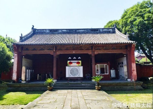 寺庙|浙江有个高大上的寺庙，曾获双皇帝御碑，被誉为“江南紫禁城”