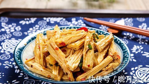 嚓嚓嚓|腐竹最忌直接用清水泡，买菜大姐教我一招，泡得又快又软、无硬芯