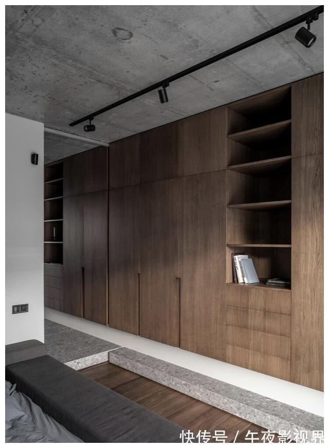 墙面|85后的“穷装”新房火了,屋顶裸露墙面不漆,网友:没50万下不来