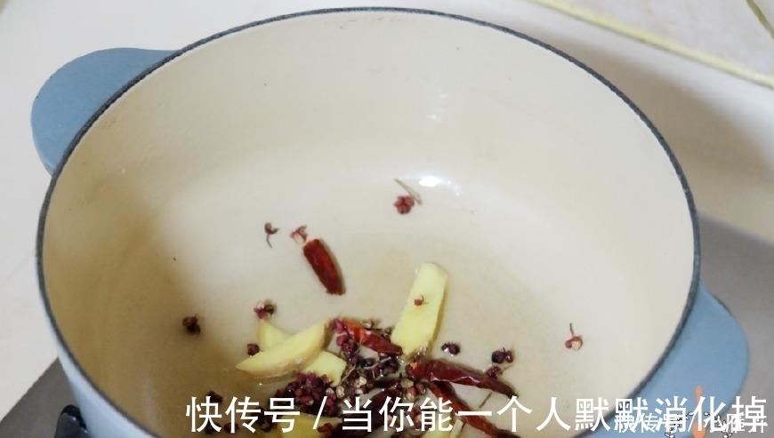 肋排|为什么做的排骨又柴还不香,大厨说第一步就做错了,难怪不好吃!