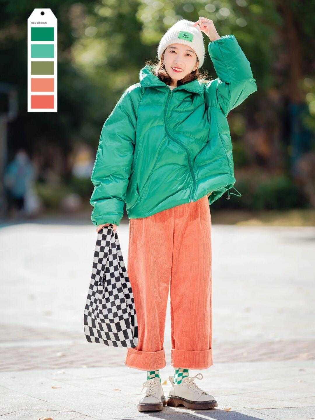 穿搭 冬季要拒绝“老气感”,快安排上这3条高级色裤装,洋气炸了