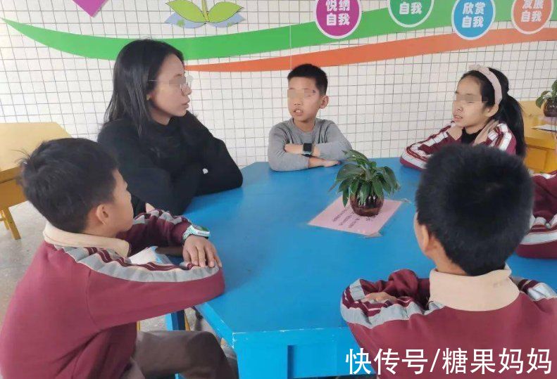 老师|自家娃开学坐最后一排，是老师有意为之？家长要了解后排的好处