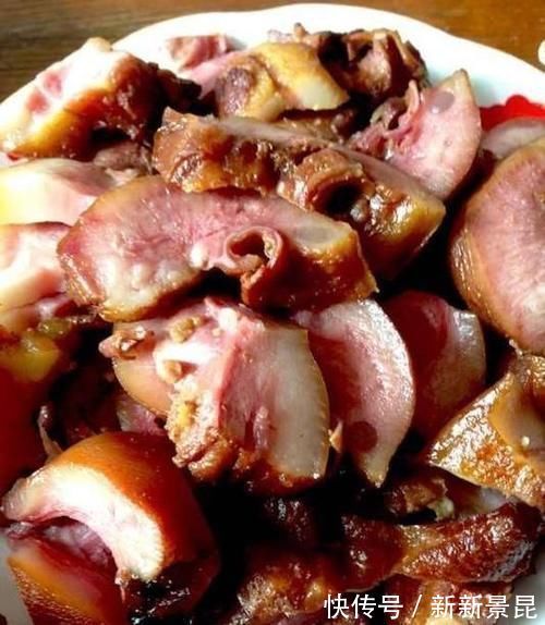 卤猪头肉|请同事来家吃饭，同事提来一箱啤酒，把我做的一桌下酒菜吃精光！