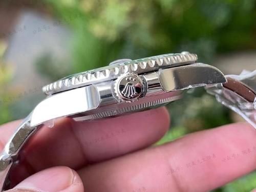  腕表|VS劳力士新款水鬼怎么样？品鉴劳力士新款41mm绿水鬼和黑水鬼！