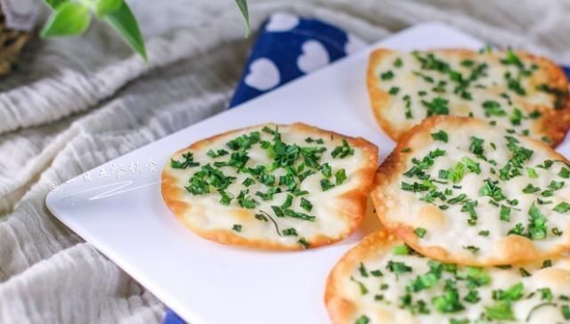 喷香|饺子皮别总是包饺子,教你新吃法,喷香酥脆巨好吃,孩子们超爱