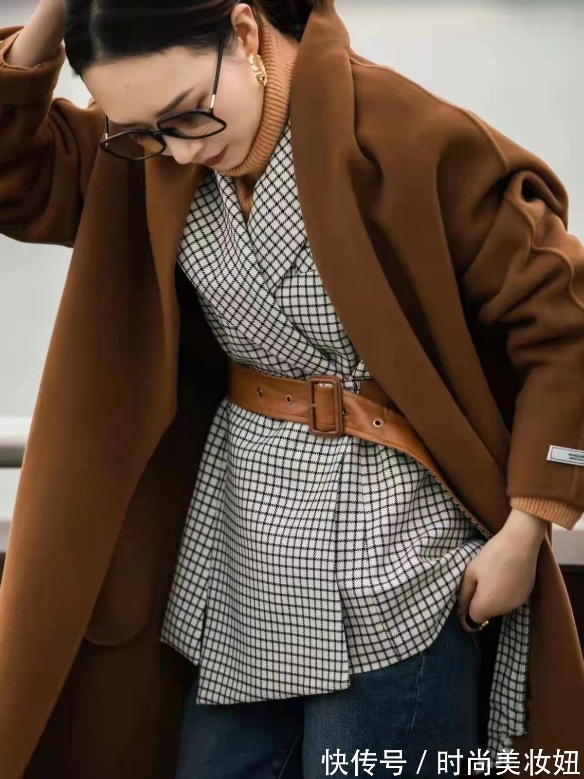 垂直度 没想到,大衣叠穿这么高级洋气,这3组搭配思路值得借鉴