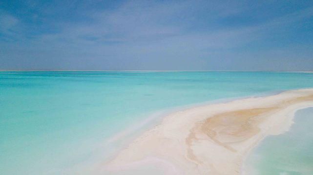 老年|西北藏了个价值千亿的湖马尔代夫也只能与之比肩,还不快去瞧瞧