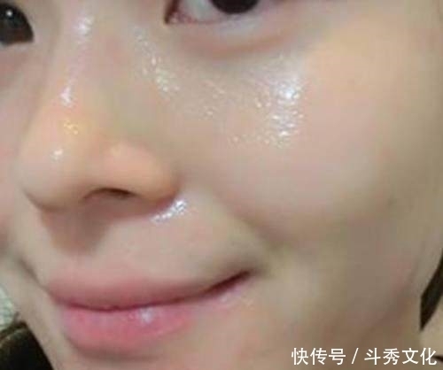 美白|药店几毛钱一瓶的“它”,睡前拿来擦脸,皮肤紧致,美白又祛斑!