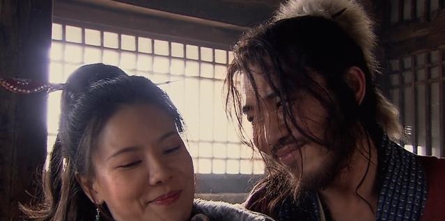 鲁智深|鲁智深武松差点被她所害,卖馒头的孙二娘张青,是否值得同情