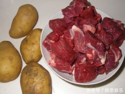 炖牛肉时,这“两味料”千万不能放!否则连肉带汤尽毁!太腥了
