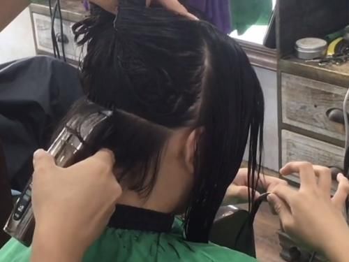 剪发|初中女孩剪了款超短发后，没想到格外清爽，女生：看着就让人嫉妒