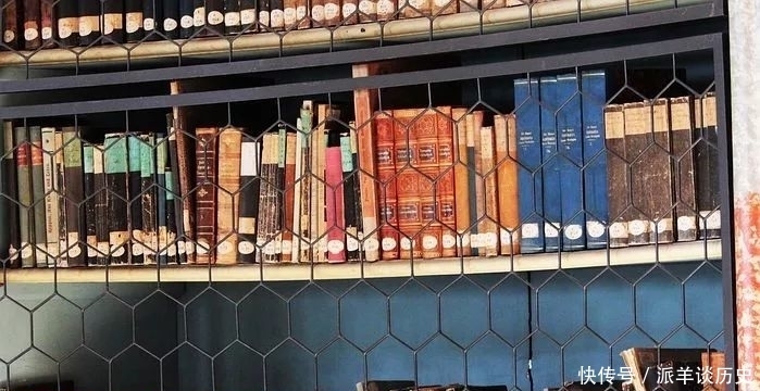 在咖啡馆看书就是伪文青?请不要为自己的懒惰而找借口