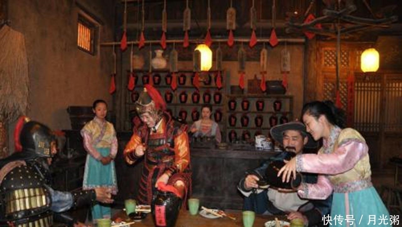 鲁智深|《水浒传》中一大骗局 小二来两斤牛肉! 被骗多年现在才知道真相