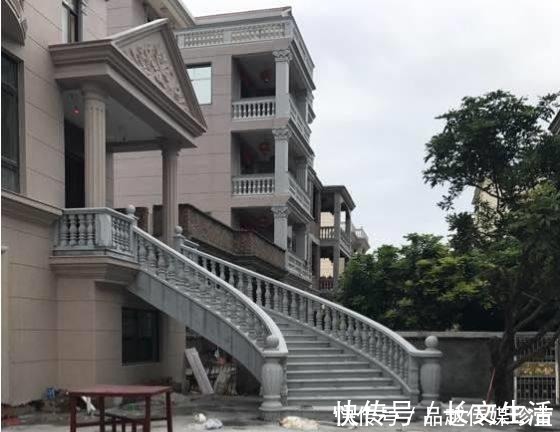 建好|晒晒我家的新别墅,200万建好包装修,在我们村还排不上名次