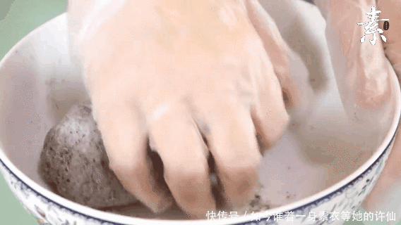 它钙是牛奶的5倍,做成馒头香软有嚼劲,孩子爱吃长高高!