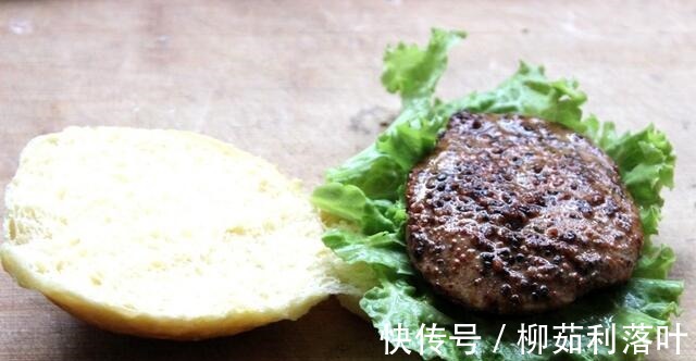 添加|孩子喜欢吃汉堡,自己做干净卫生无添加,料足好吃补钙质,长高个!