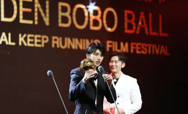 郑恺|《奔跑吧》总算邀请了对的人,凭借一己之力,提升了节目收视率