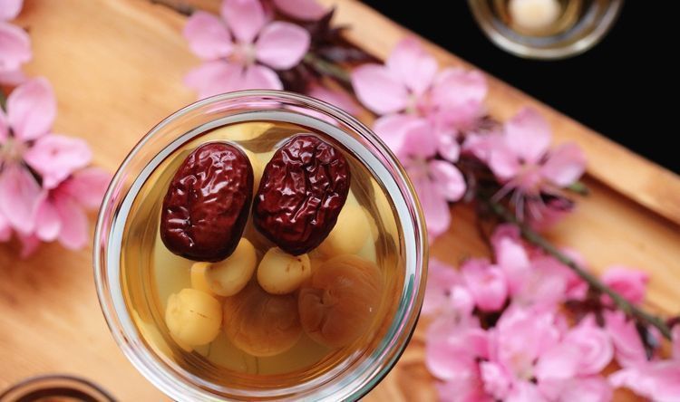 红莲子|“气血不足百病生”一个简单食疗方，补气血，脾虚补满了