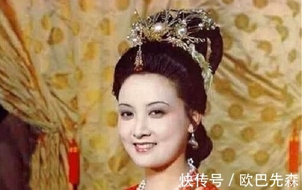 贾母!王熙凤对林黛玉:应酬?讨好?真心喜欢?