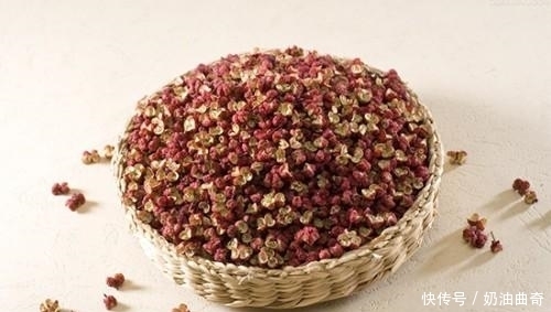 甩掉|花椒和此物一起泡,每天两口,湿气没了,子宫干净了,甩掉大肚腩