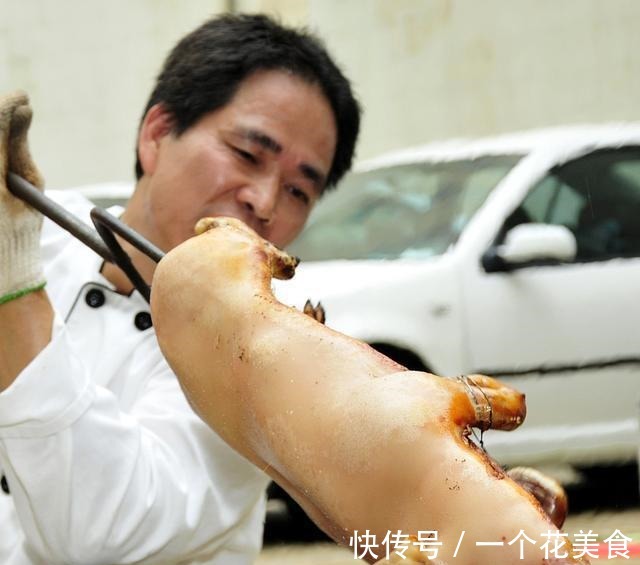 荔枝花|明炉乳猪，经典名菜，皮脆肉不柴，满口留香！