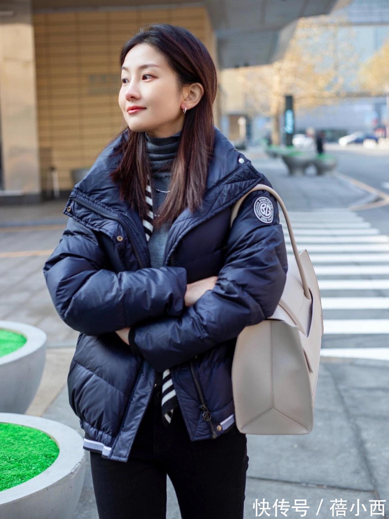 小姐姐|真正的保暖穿搭在这里,长款、短款羽绒服,配半身裙、裤子都很美