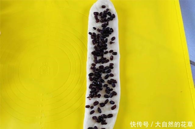 简单而朴素的做法,味道却不普通,最适合新手的烘焙入门面包