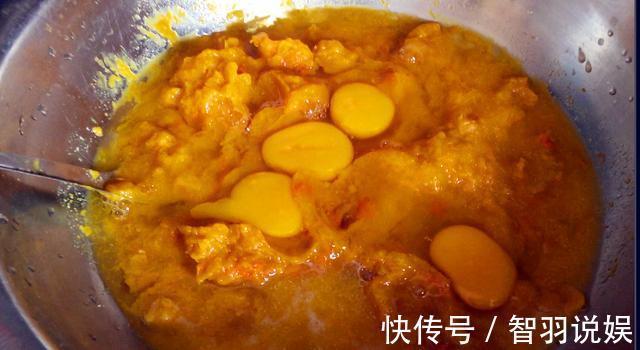 酵母|南瓜中加4个鸡蛋,不做馒头不烙饼,出锅馋哭隔壁小孩,真好吃