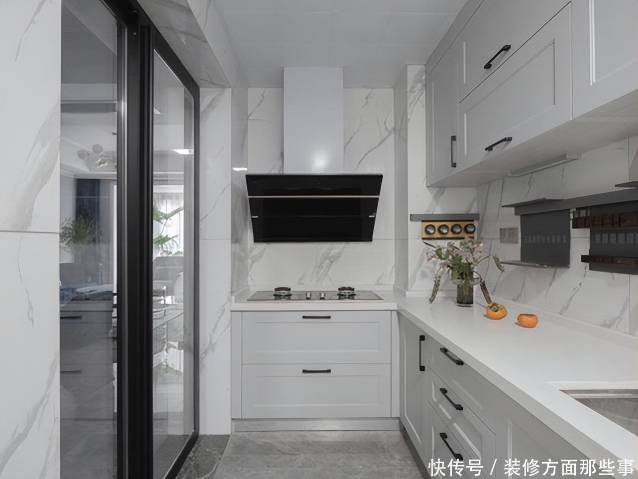 现代风|75平现代风二居室,即使家有两娃生活同样精致漂亮