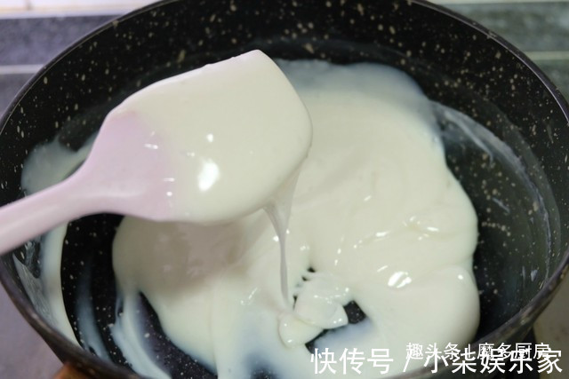 清凉营养的甜品自己做,香甜不腻、健康营养,没有添加剂更好吃!