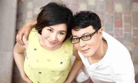 现在的王雅捷已经结婚生子,她的老公于洋此前在《庆余年》中扮演林