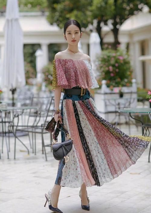 风景线|当下没有百褶裙怎么完美？时尚新颖的穿搭，成为最亮眼的风景线！