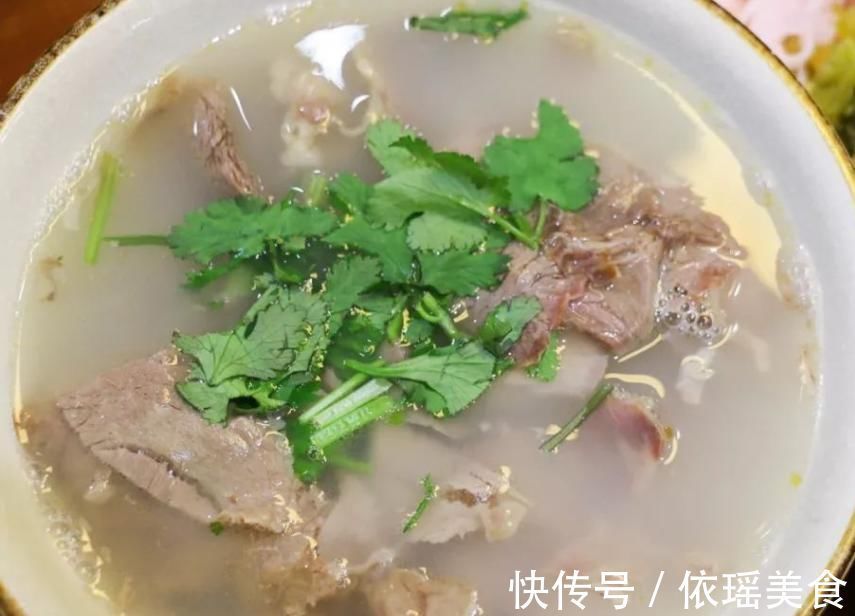 炖羊肉时，放香料不对，大厨：只加这2样，羊肉鲜香美味还没膻味
