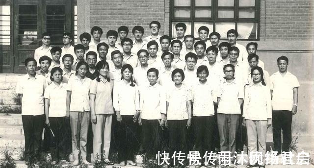 兄嫂&嫂子卖嫁妆供他读书,后创办比亚迪坐拥百亿身家,现与哥嫂住对门