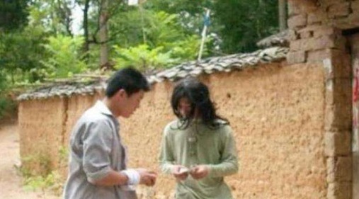 做饭|他是中国第一懒人,衣服不换从不做饭,吃饭靠人喂,如今怎样了?