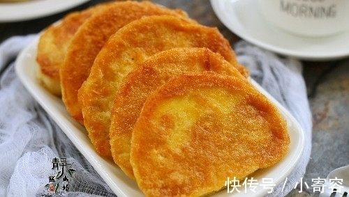 咸菜儿|北方人偏爱此早餐，5分钟就能煎1盘，金黄喷香，总吃不够