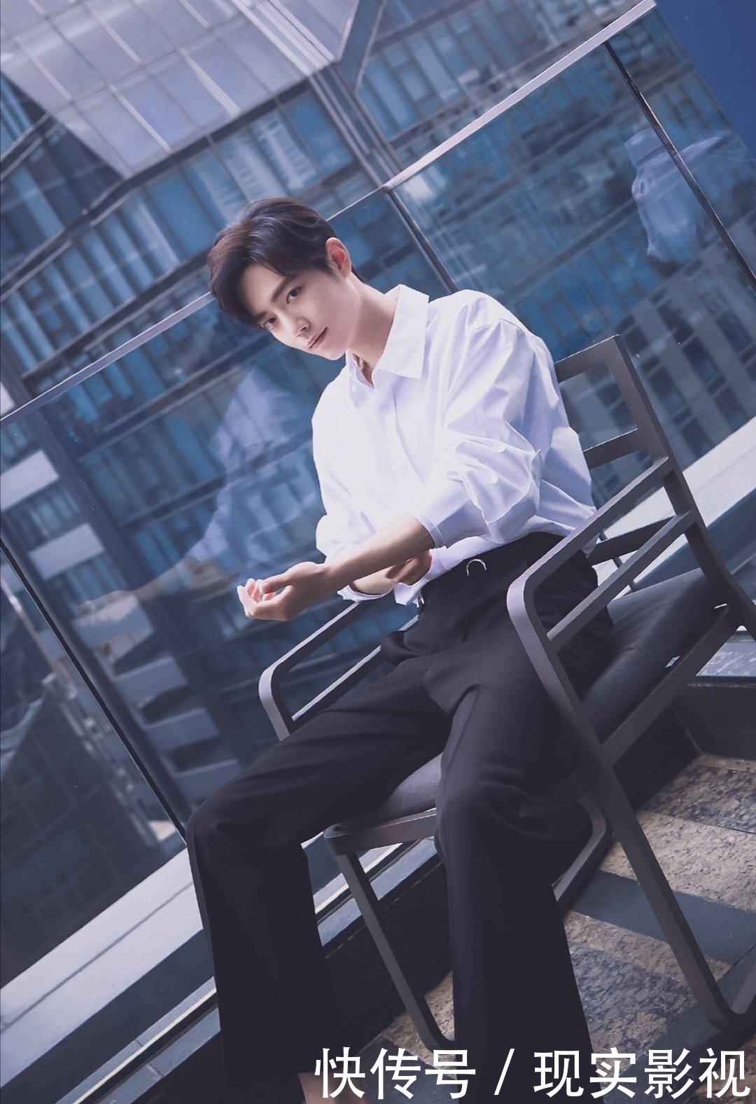 帅气|肖战将空降双十一晚会,节目温暖人心,阳光帅气充满正能量