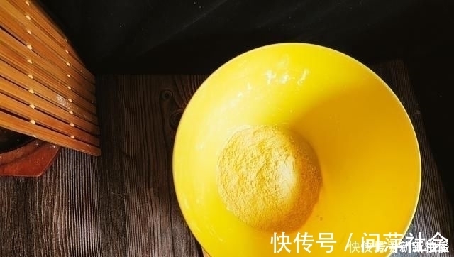 教你做营养又美味的早餐饼,10分钟就能搞定,不用揉面