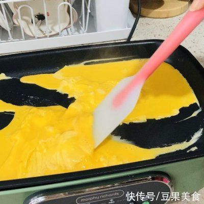 黄油|别再出去吃了，拔草厚蛋烧三明治自己做更好吃